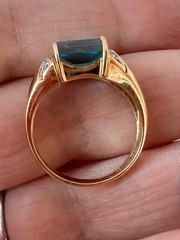 VINTAGE 14K YELLOW GOLD CHECKERBOARD PRISM CUT BLUE TOPAZ DIAMONDS RING DESIGNER