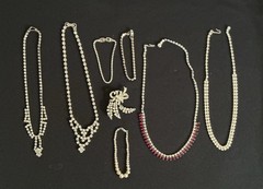 Vintage Lot of (7) Rhinestone & (1) Pearl Jewelry Pieces