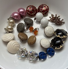 Lot of Vintage Costume Clip-on Earrings 13 Sets Very Good/Excellent