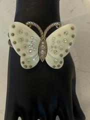 Vintage ANNA SUI Cream Resin Crystal Butterfly Cuff Bracelet Beautiful!🦋