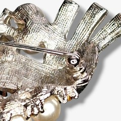 1950s Unsigned Weiss Rhinestone Faux Pearl Ribbon Spray Brooch Pin Silver Tone
