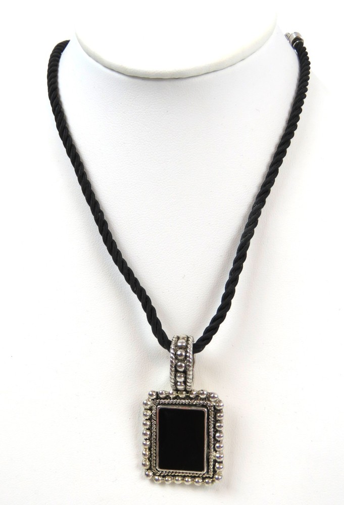 VTG BEST Pendant Silver Tone Metal Beaded Accent with ONYX?