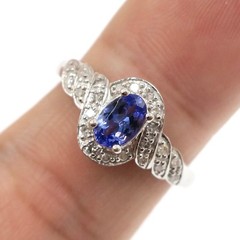 Classic 14k Solid White Gold Natural Tanzanite and Diamond Ring Size 7