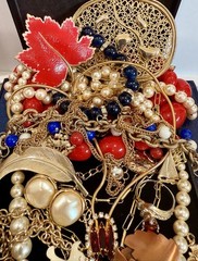 Vintage Estate Costume Jewelry Lot! MONET, NAPIER and more!