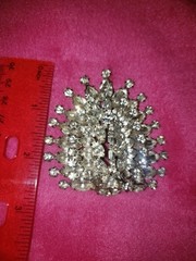 Beautiful Vintage Large Weiss White Rhinestone Brooch. Gorgeous LOOK!