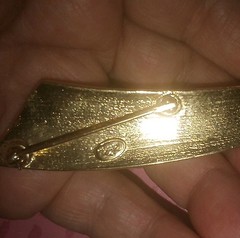 Vintage Trifari MCM Black & White Enamel & Gold Tone Abstract Brooch Art Deco 3″