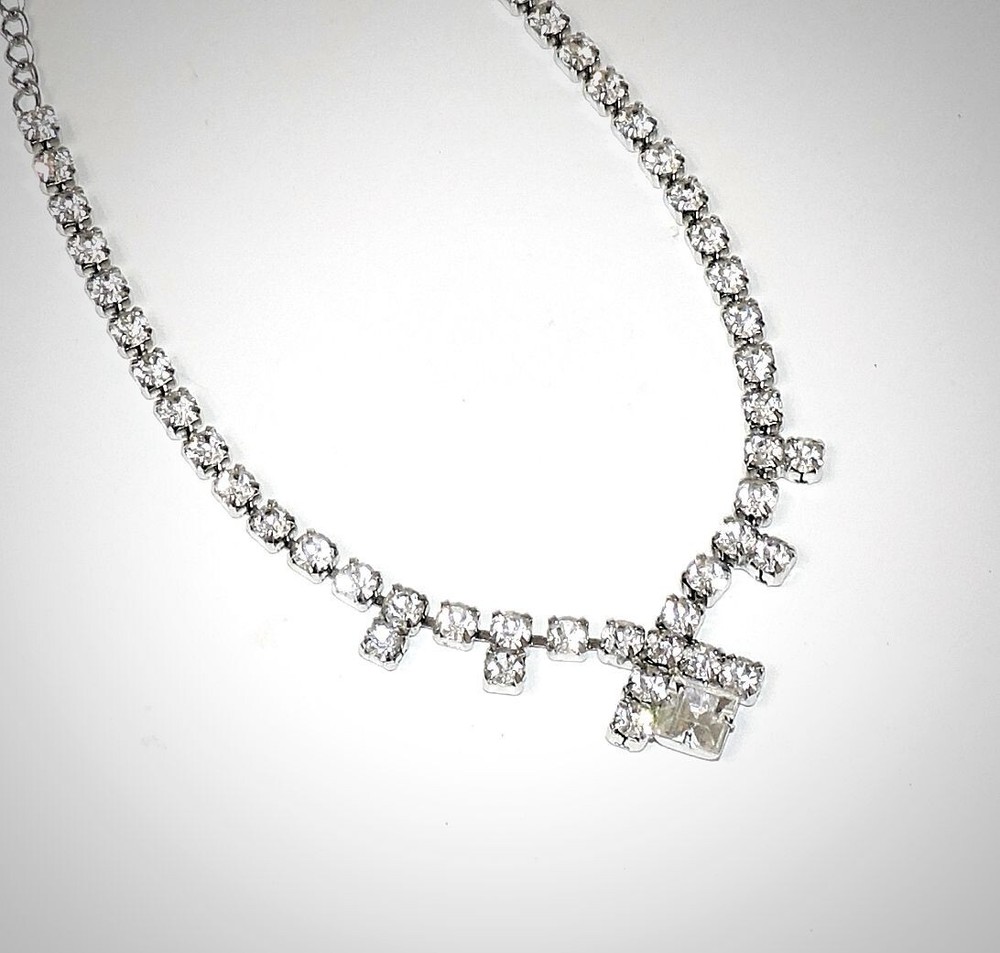 Vintage Rhinestone Crystal Necklace With Hook Closure 15.5 Inches Length