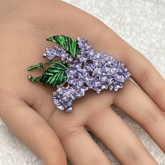 Vintage Lilac Flower Jewelry Set Brooch Clip On Earrings Purple Enamel