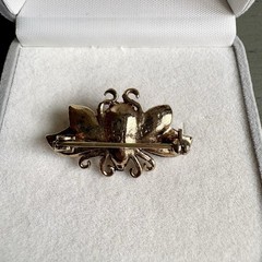 LC Lauren Conrad Gold Bumble Bee Rhinestones Faux Pearl Brooch Pin Jewelry