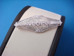 ANTIQUE ART-DECO DIAMOND FILIGREE BROOCH-PENDANT CIRCA 1920S 45MM OR 1.7 INCH