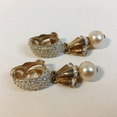 Drop Clip-on Earrings White Faux Pearl Crystal Rhinestones Gold Tone Metal