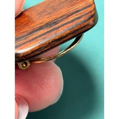 Vintage Polished Wood Scarf Clip Gold Tone Hinged Ring Brown Grain Accessory