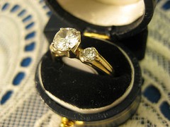 14K Yellow Gold ~ .99 CT TW 3 DIAMOND ENGAGEMENT RING ~ Size 6.75 with Appraisal