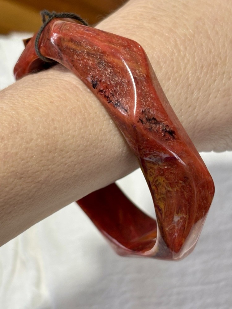 Vintage Lucite Resin Acrylic Bangle Bracelet Barnelli Creations NWT Red Marbled