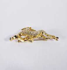 Avante Gold Tone Reindeer w/ Rhinestones Christmas Holiday Pin Brooch