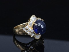Vintage 8.37ct Deep Blue Sapphire & 1.10ct Diamond 18K Yellow Gold Ring Size 5