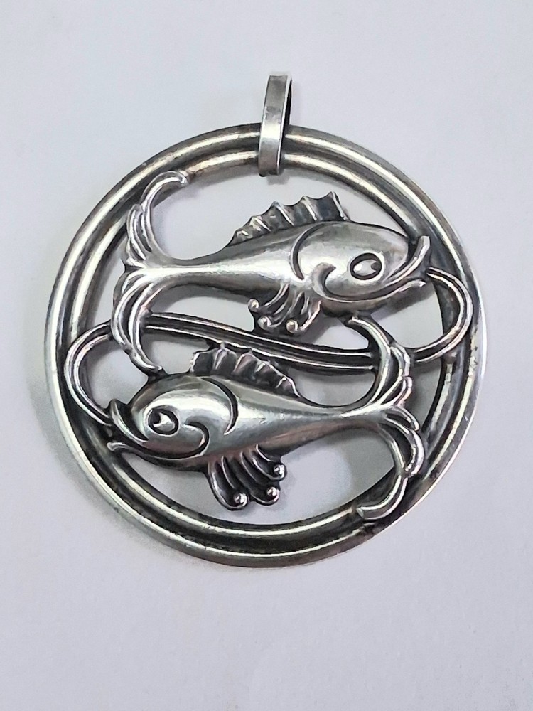 VAN DELL SIGNED STERLING SILVER KOI FISH PENDANT VINTAGE