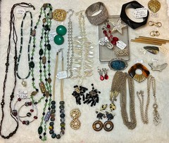 Vintage Jewelry Lot Some Signed Rhinestone Brooch Necklace Clip Earring Over 25!