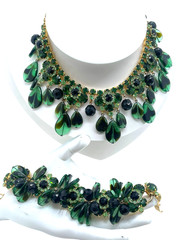Rare Book Set Juliana D&E Teardrop Glass Black & Green Necklace & Bracelet Set