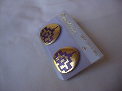 VINTAGE SAMUEL HUANG DESIGNER CLOISONNE RETRO ABSTRACT PURPLE ENAMEL EARRINGS