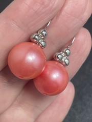 Vintage 1.1” Pink Lucite Ball Silver Tone Drop Earrings