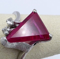 Vintage Kimberly 10K White Gold Ring Triangle Pink Ruby Diamond Modernist Size 8