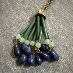 VTG Long Y Site Lariat Glass Beaded Faux Jade Lapis Necklace Gold Tone Fringe