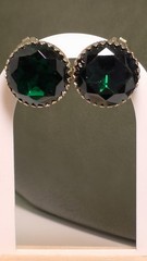 Vintage Green Glass Clip On Earrings Crown Setting Coronet Gold Silver Tone