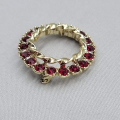 Vintage Gerry’s Red Rhinestone Open Circle Wreath Brooch Gold tone 1.5″