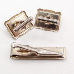 Vintage Silver Tone Red Lucite Horse Head Cufflinks Tie Bar Clip Set Equestrian