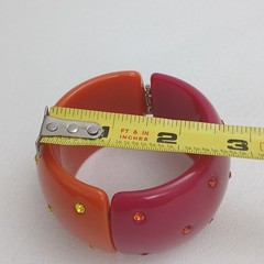 Lot Of 4 VTG Chunky Acrylic/Lucite Bracelets
