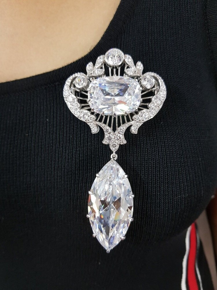 Gorgeous Queen Elizabeth II Handmade Royal Brooch With Lab-Created Huge Diamonds