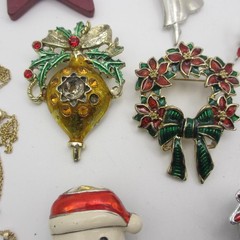 Vintage Christmas Jewelry Lot Angel Snowman Tree Wreath Ornament Star