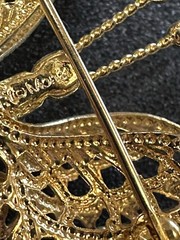 Vintage 80s Liz Claiborne Gold Tone Parrot Bird & Monet Butterfly Brooch Lot 2