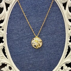 Vintage 12k Yellow Gold Filled Lucite Gold Fleck Confetti GF Pendant Necklace