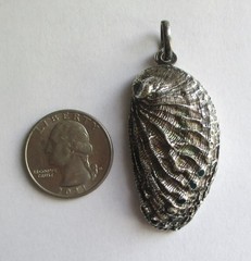 1-15/16in LARGE VINTAGE STERLING SILVER ENAMEL ABALONE CLAM SEA SHELL PENDANT