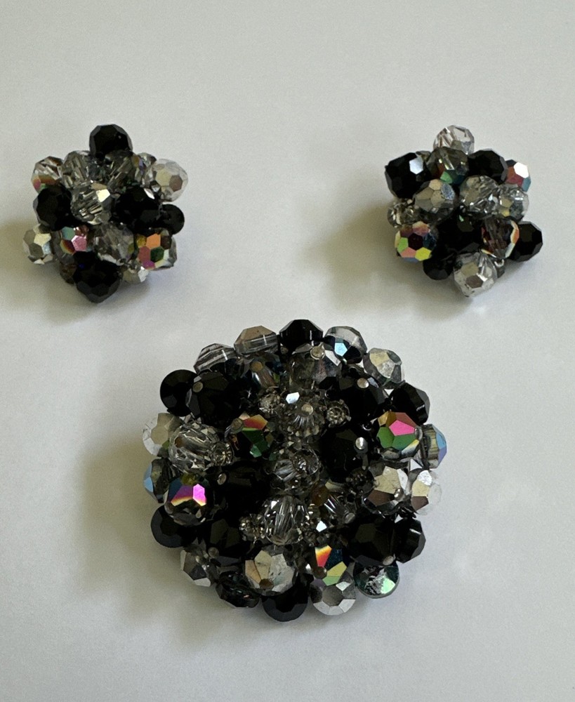 Vtg Set Of Aurora Borealis Crystals Pin Brooch And Matching Clip On Earrings