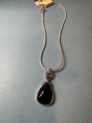 NAPIER Necklace and earrings set Women’s Vintage 18 in ext. 3.25 in