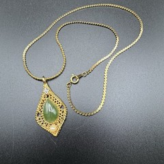 Stunning Vintage Tear-Drop Jade, Pearl, & Diamond Gold-Tone Pendant & Necklace
