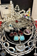Vintage Estate Costume Jewelry Lot! MONET, NAPIER and more!