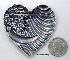 #3318 ANTIQUED .925 STERLING SILVER PLATED HEART BROOCH