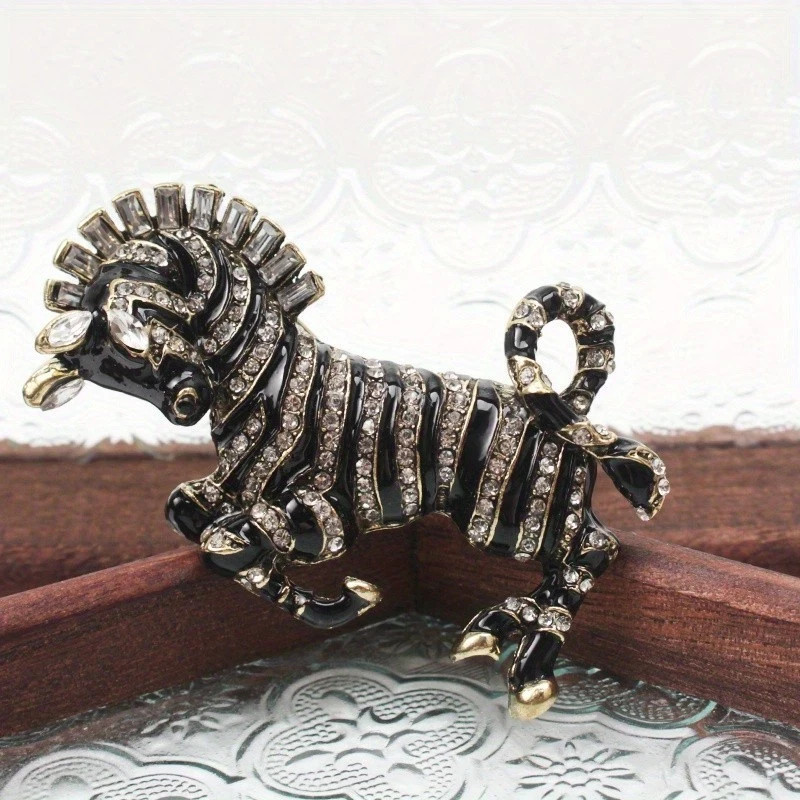 New Full Rhinestone Zebra Brooch Enamel Animal Pin Jewelry