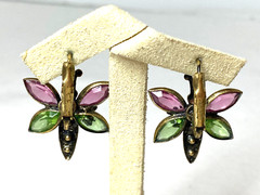 Gold Tone Pink Green Glass Bezel Set Butterfly Earrings Leverback Close 1.25″