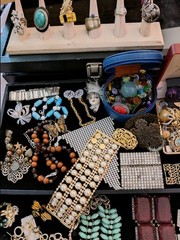 HUGE *REPAIR~HARVEST~CRAFT* Vintage & Costume Jewelry Lot RS * 350+ PCS 14+ Lbs