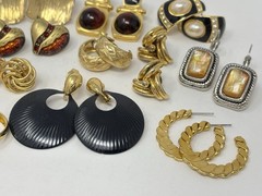 Vintage Bold Estate Costume Earrings Lot (13) 90’s Gold Tone Joan Rivers Trifari