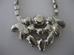 VINTAGE EISENBERG ICE CLEAR AND PURPLE RHINESTONE 18″ NECKLACE