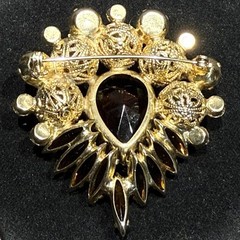 JULIANA D&E BOOK PIECE Ref #3838 Gold Tone Ball Pear Rhinestone Vintage Brooch
