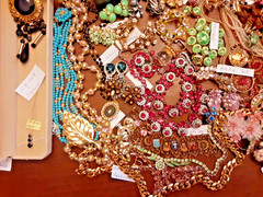 Vtg Costume Jewelry lot W/Gold,Silver , Weiss,krementz,Haskell,Hobe &Rhinestones