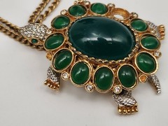 Kenneth Jay Lane KJL Tortoise Turtle Brooch Watch Cabochons & Crystals 26”L