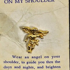 Vintage Angel On My Shoulder Lapel Guide Pin Gold Tone